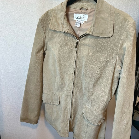 Aria Jackets & Blazers - 𝅺aria Women’s‎ Beige Genuine Leather Jacket Size Medium